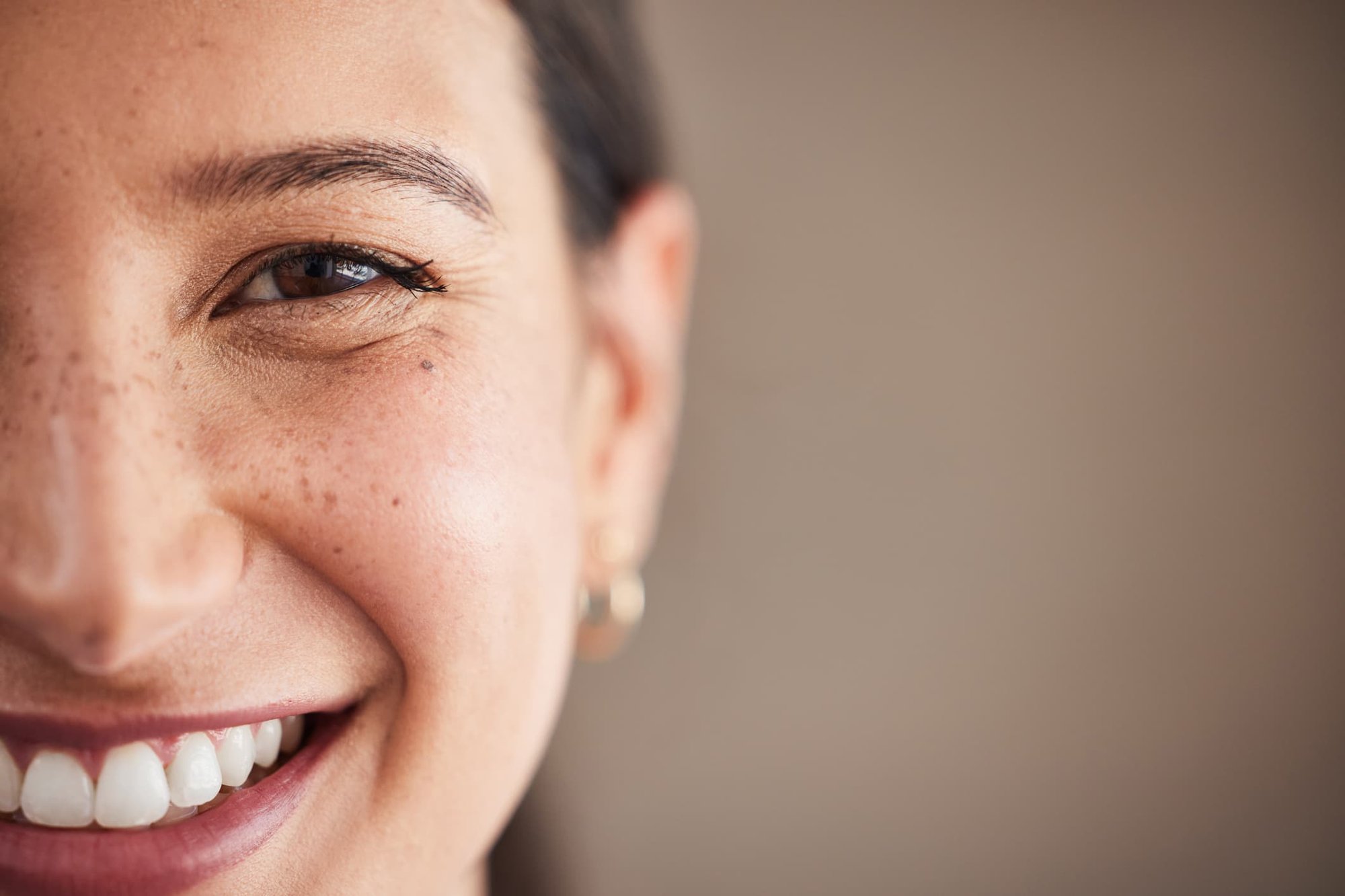 featured image of woman smiling-1 featured image of woman smiling-1